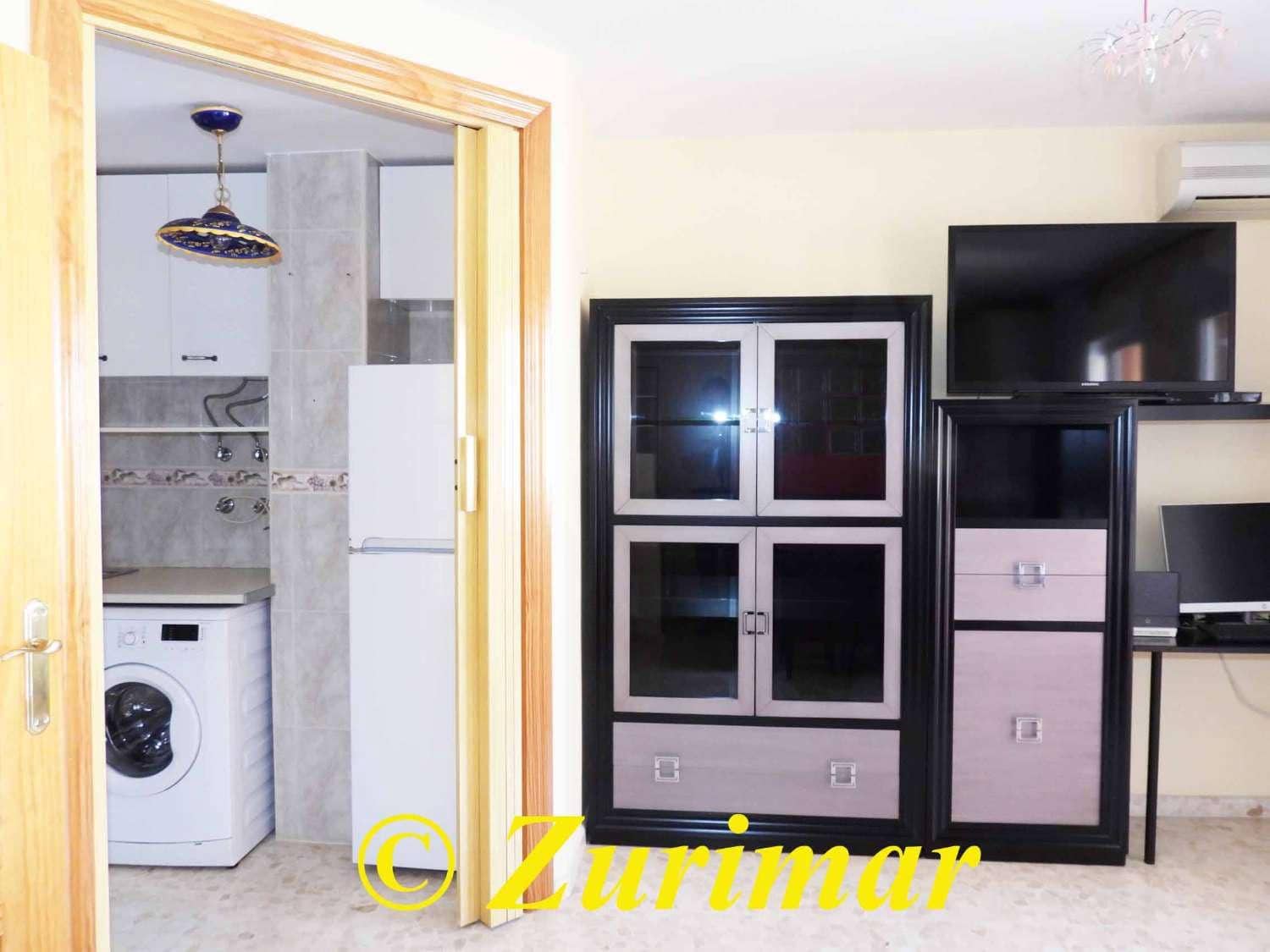 Monolocale in vendita in Roquetas de Mar con piscina - 139.700 € (Rif: 9949081)