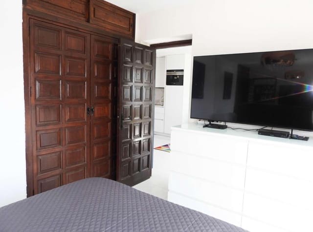 1 chambre Appartement à vendre à Roquetas de Mar avec piscine - 144 900 € (Ref: 9986304)
