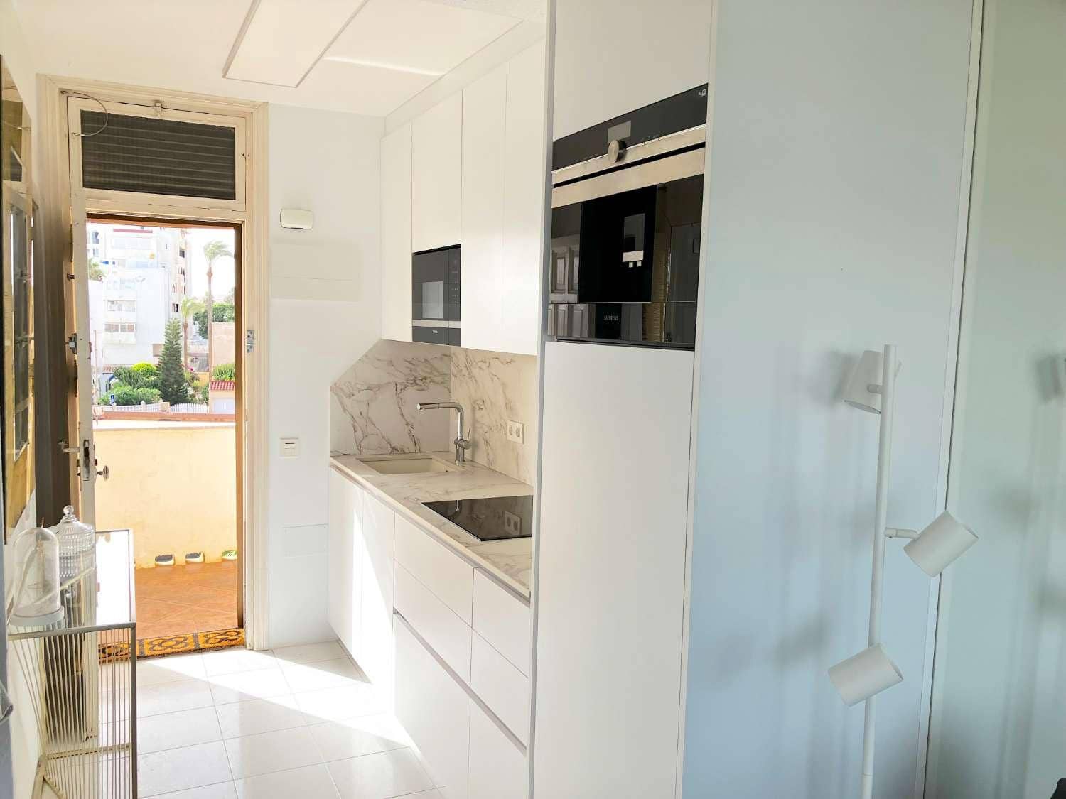 1 bedroom Apartment for sale in Roquetas de Mar with pool - € 144,900 (Ref: 9986304)
