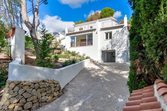 3 bedroom Villa for sale in Altea - € 695,000 (Ref: 9488137)