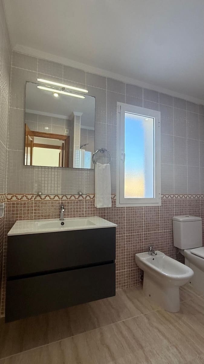 3 sovrum Semi-fristående Villa till salu i Calpe / Calp - 380 000 € (Ref: 9488139)