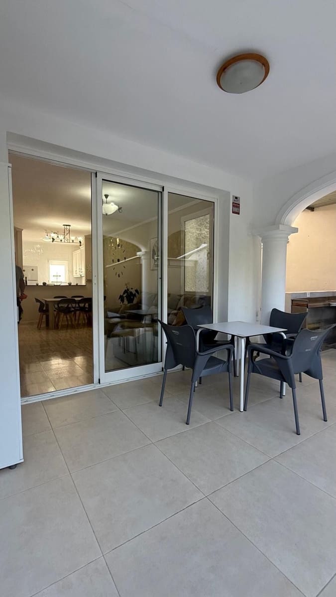 3 sovrum Semi-fristående Villa till salu i Calpe / Calp - 380 000 € (Ref: 9488139)