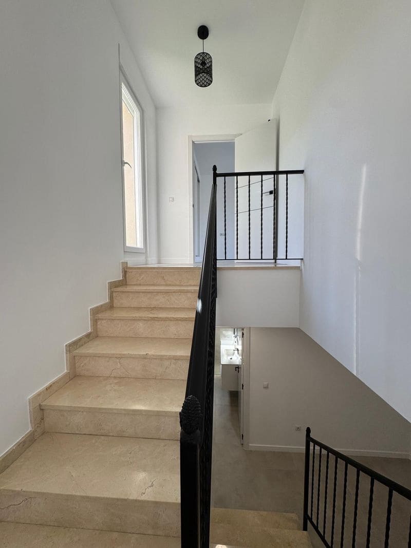 3 bedroom Villa for sale in Alicante / Alacant city - € 555,000 (Ref: 9488144)