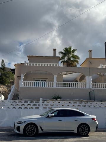 3 bedroom Villa for sale in Alicante / Alacant city - € 555,000 (Ref: 9488144)