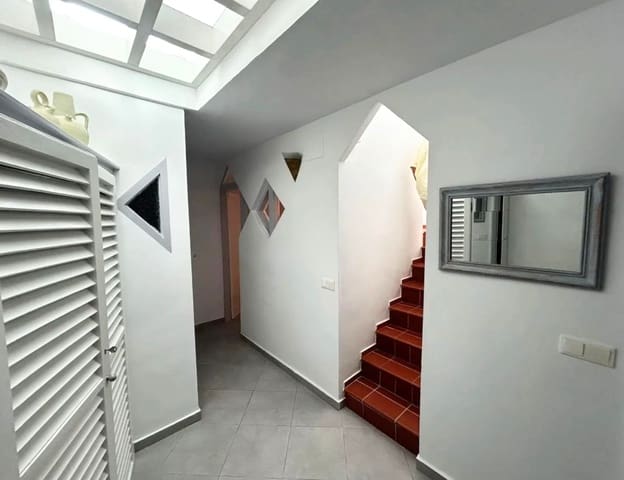 2 bedroom Flat for sale in Calpe / Calp - € 375,000 (Ref: 9488148)