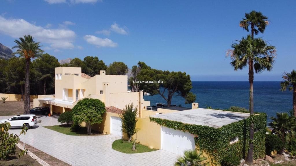 5 bedroom Villa for sale in Altea - € 7,250,000 (Ref: 9488151)