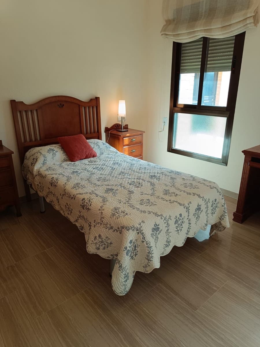 3 bedroom Penthouse for sale in Benidorm with garage - € 995,000 (Ref: 9488152)