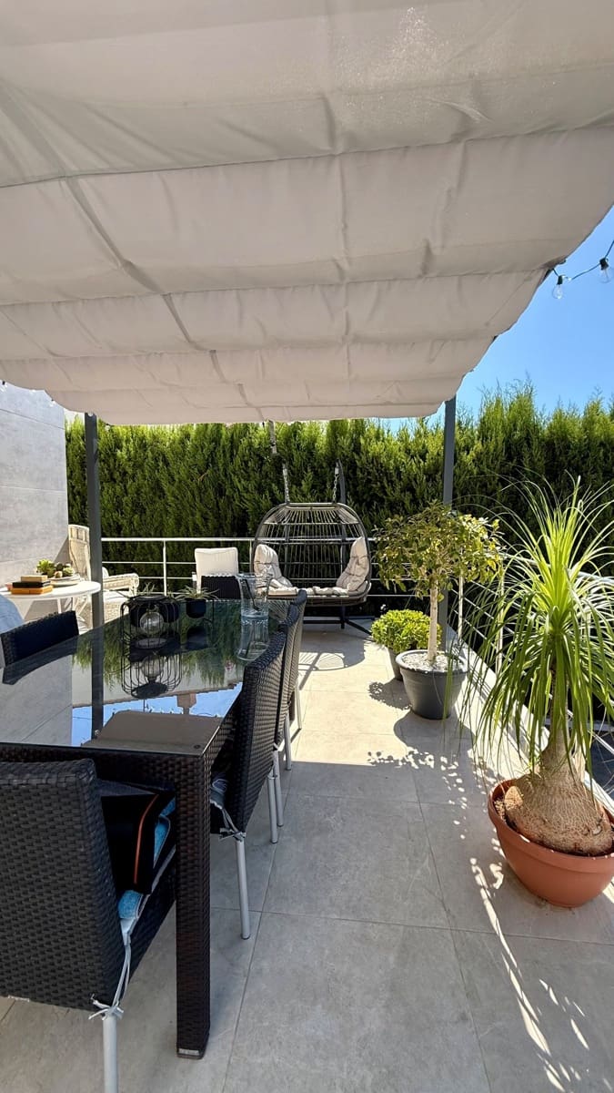 4 bedroom Villa for sale in Calpe / Calp - € 1,090,000 (Ref: 9488156)