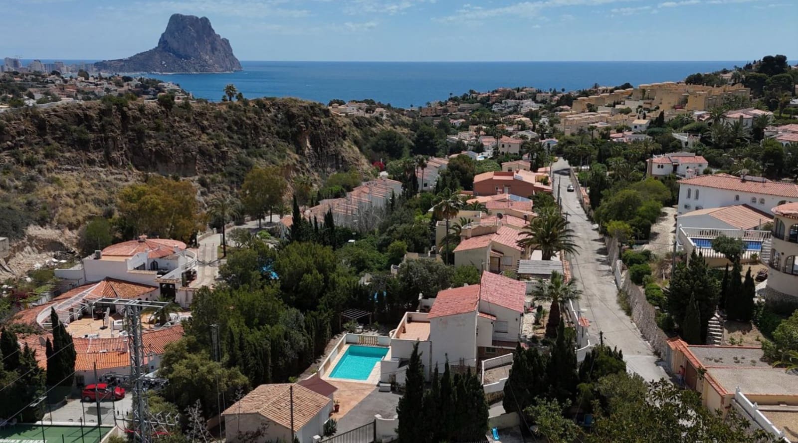 4 bedroom Villa for sale in Calpe / Calp - € 410,000 (Ref: 9494247)