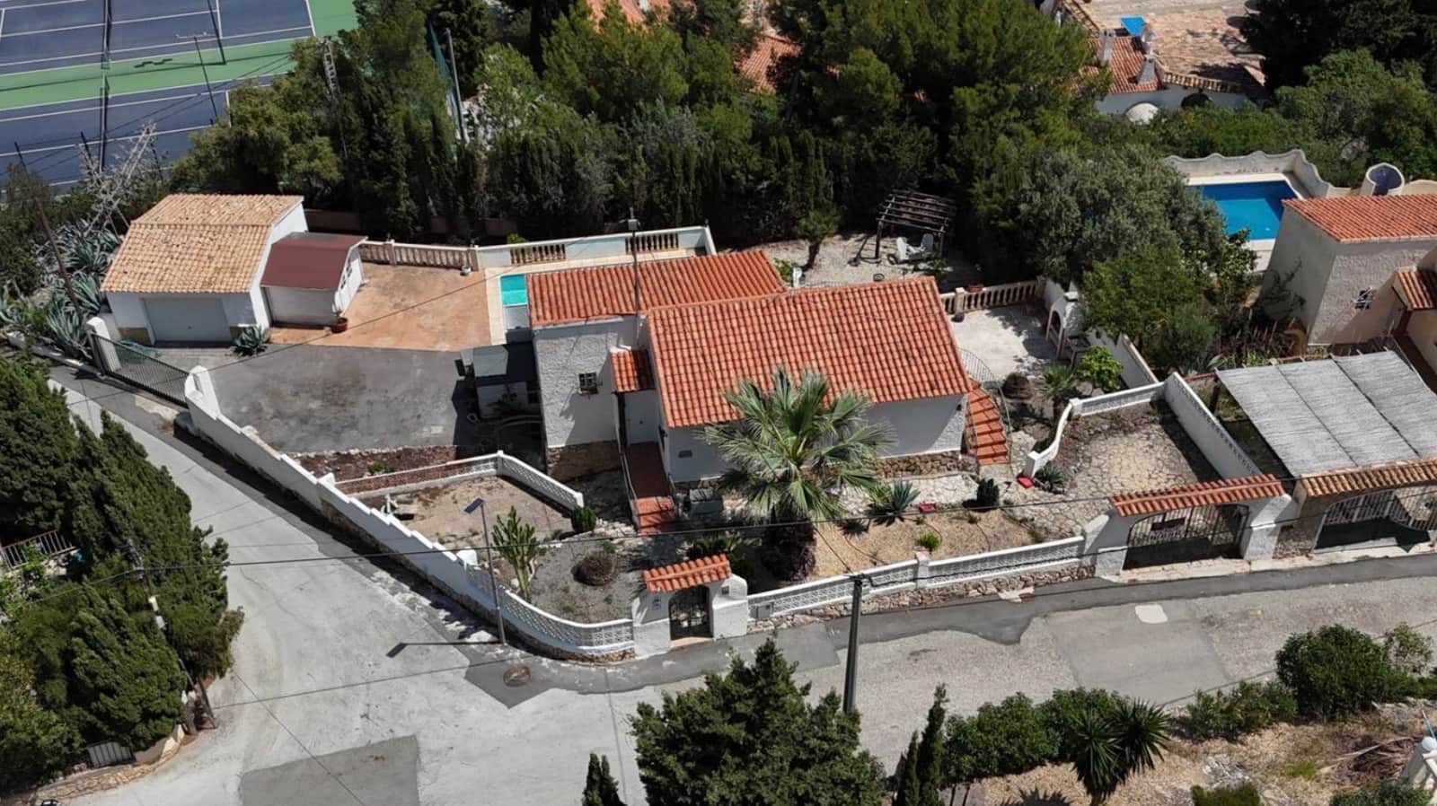 4 bedroom Villa for sale in Calpe / Calp - € 410,000 (Ref: 9494247)