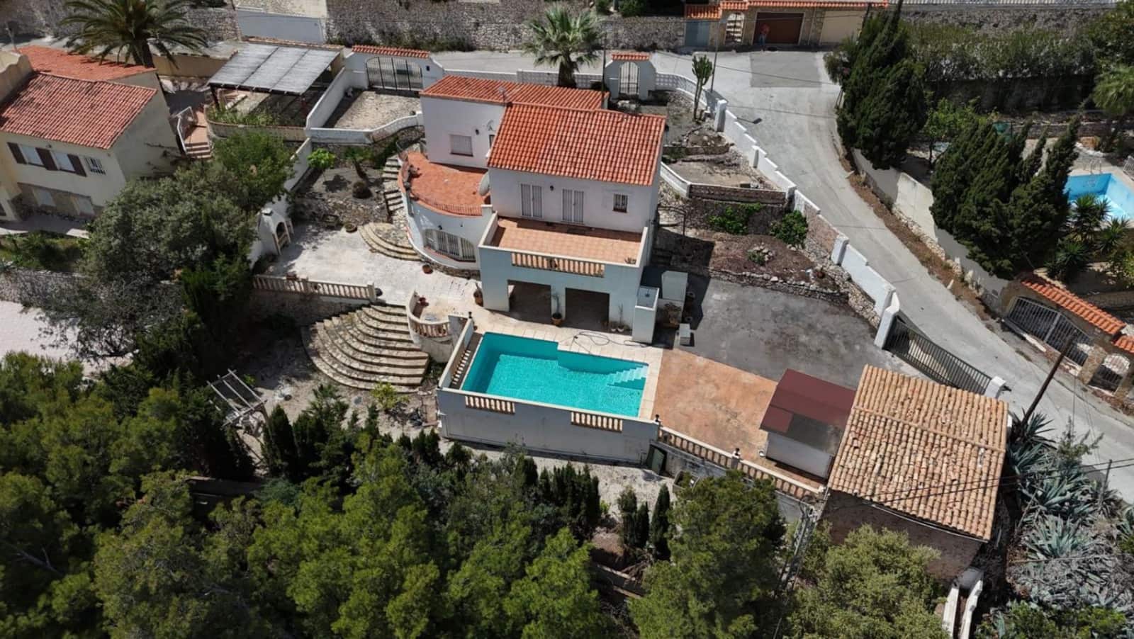 4 bedroom Villa for sale in Calpe / Calp - € 410,000 (Ref: 9494247)