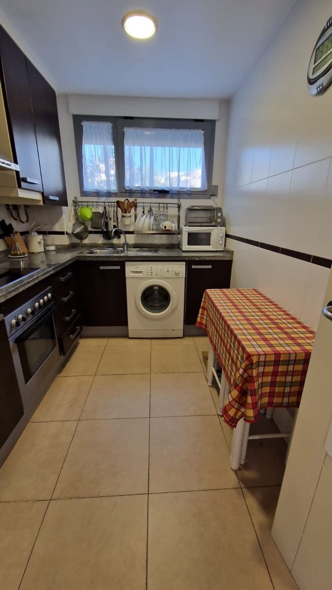 2 bedroom Apartment for sale in Calpe / Calp - € 335,000 (Ref: 9494248)