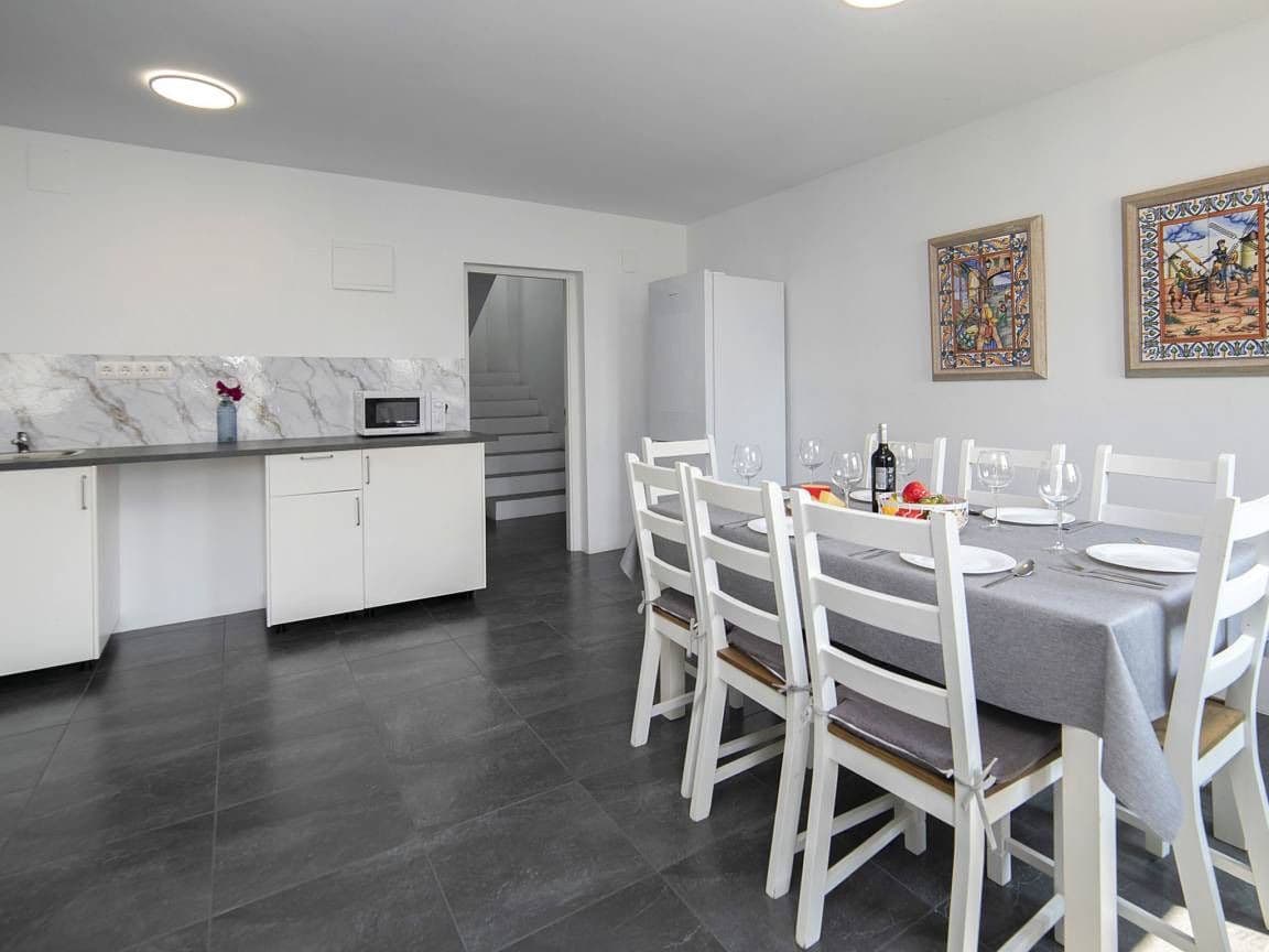 4 bedroom Villa for sale in Calpe / Calp - € 695,000 (Ref: 9520565)