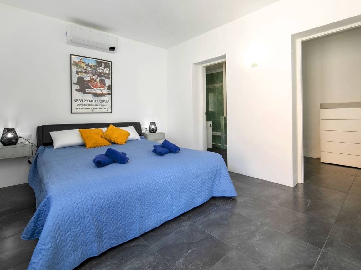 4 bedroom Villa for sale in Calpe / Calp - € 695,000 (Ref: 9520565)