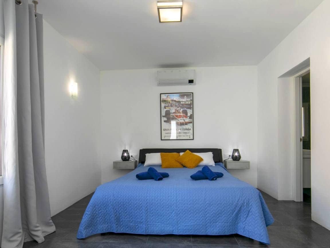 4 bedroom Villa for sale in Calpe / Calp - € 695,000 (Ref: 9520565)