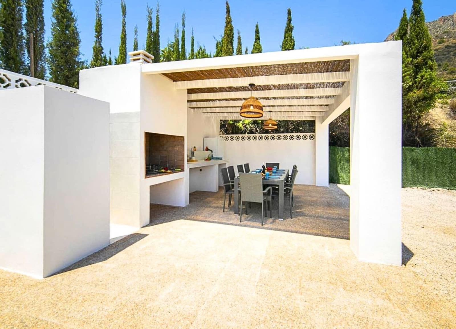 4 bedroom Villa for sale in Calpe / Calp - € 695,000 (Ref: 9520565)