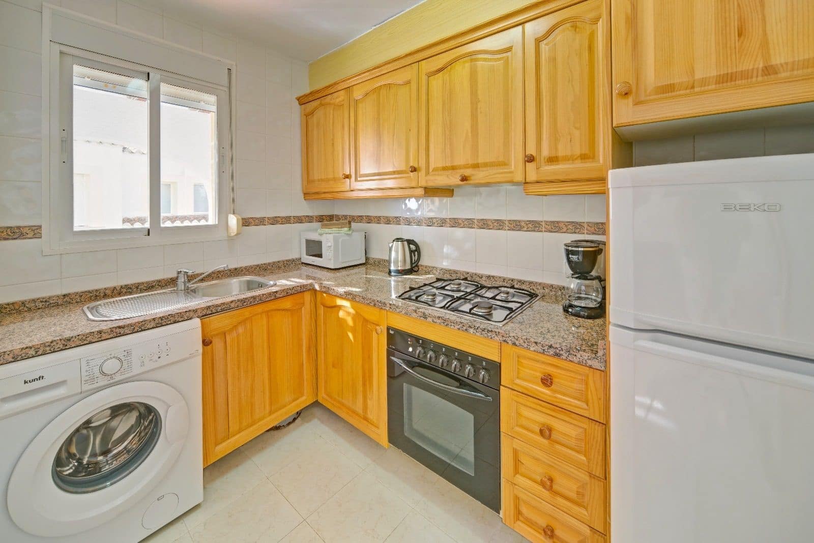 2 makuuhuone Bungalow myytävänä paikassa Calpe / Calp - 225 000 € (Ref: 9747554)