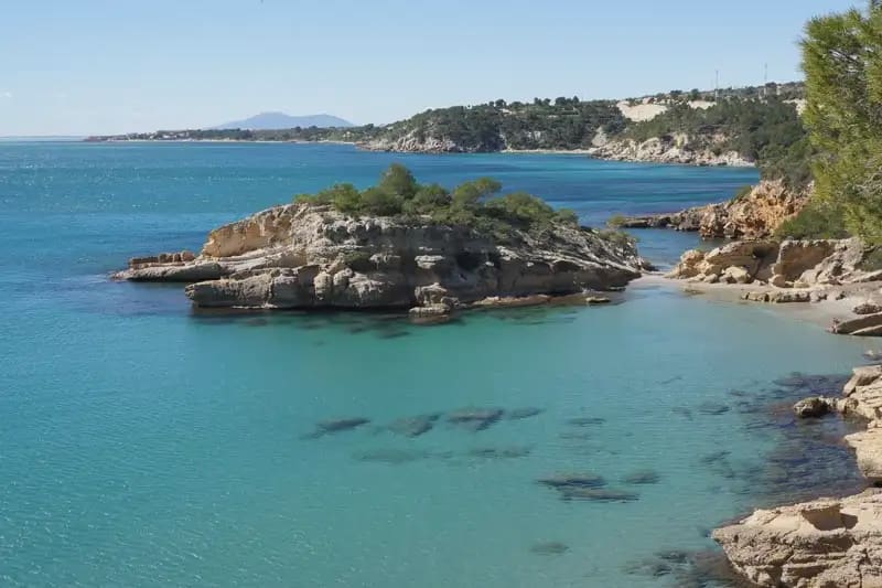 Pareado de 4 habitaciones en L'Ametlla de Mar en venta con garaje - 420.000 € (Ref: 10004850)
