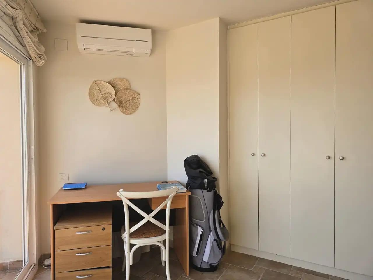 Pareado de 4 habitaciones en L'Ametlla de Mar en venta con garaje - 420.000 € (Ref: 10004850)