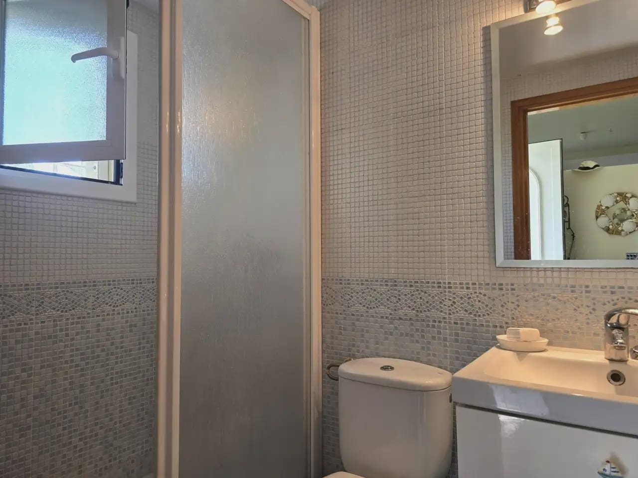 Pareado de 4 habitaciones en L'Ametlla de Mar en venta con garaje - 420.000 € (Ref: 10004850)