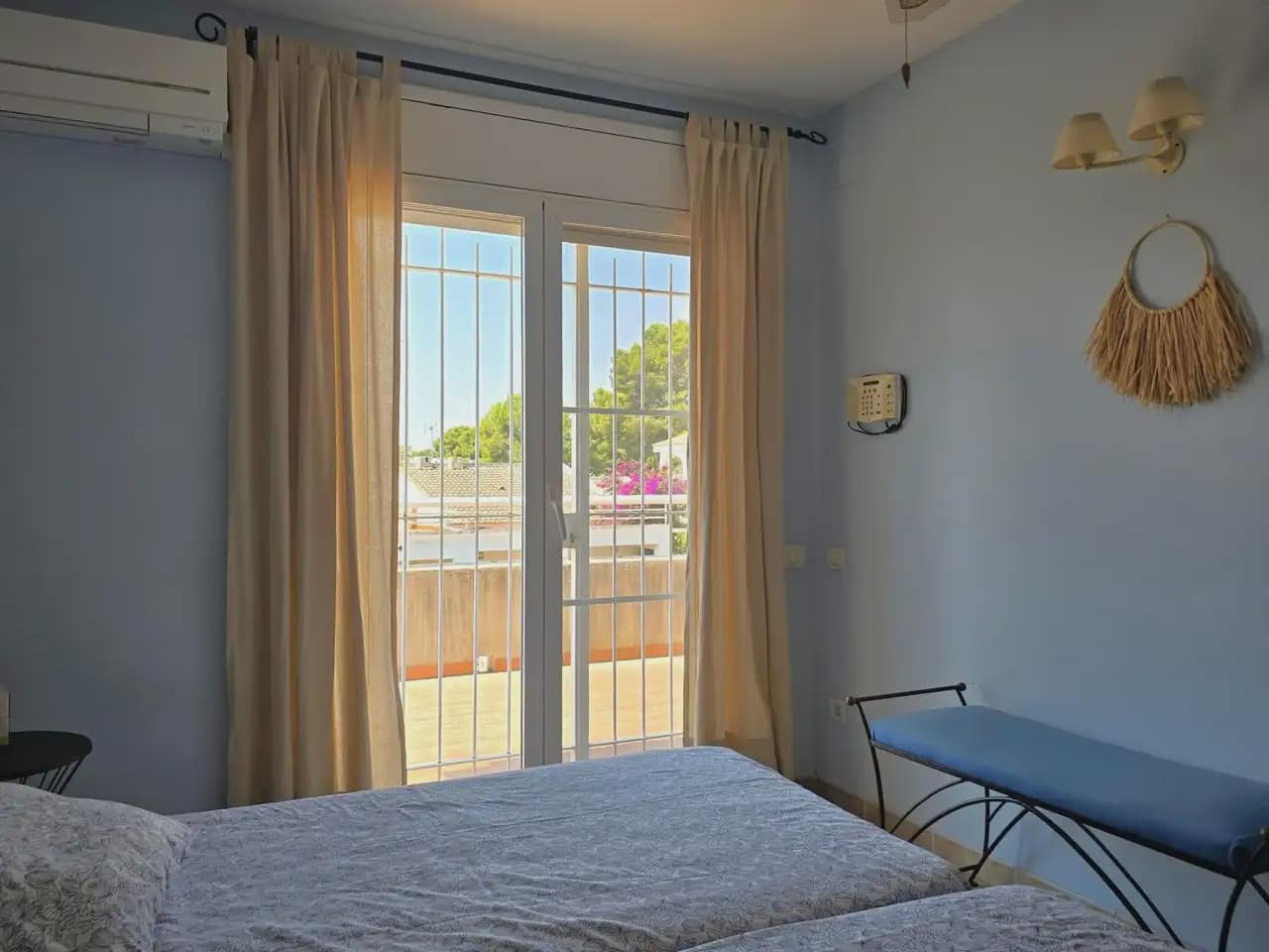Pareado de 4 habitaciones en L'Ametlla de Mar en venta con garaje - 420.000 € (Ref: 10004850)