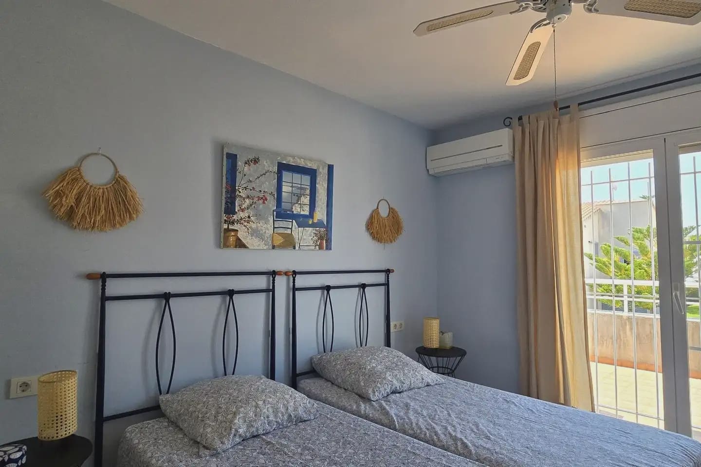 Pareado de 4 habitaciones en L'Ametlla de Mar en venta con garaje - 420.000 € (Ref: 10004850)