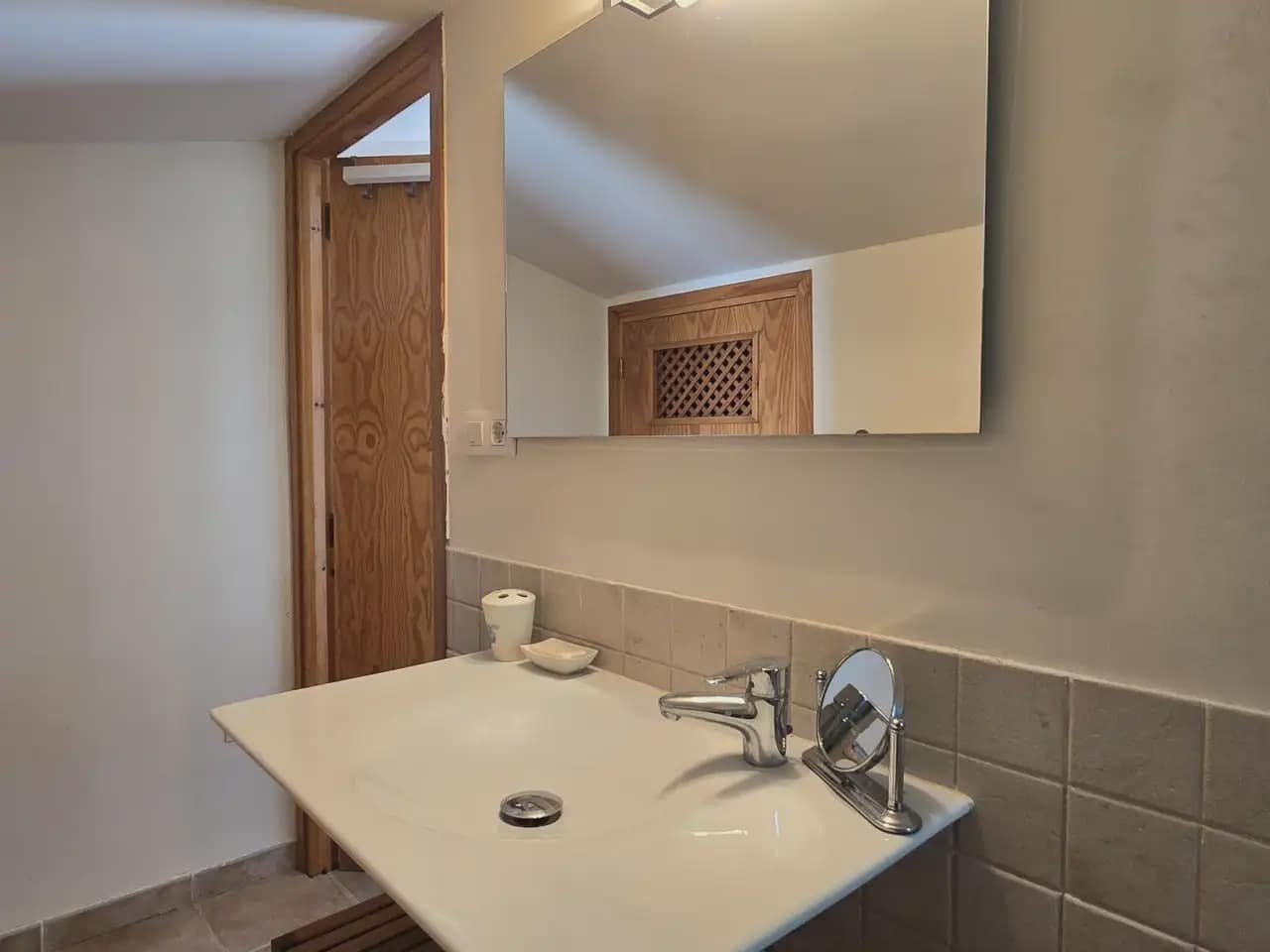 Pareado de 4 habitaciones en L'Ametlla de Mar en venta con garaje - 420.000 € (Ref: 10004850)