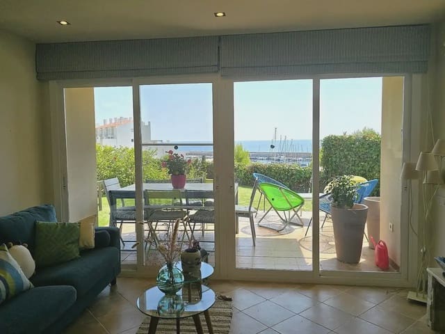 Pareado de 4 habitaciones en L'Ametlla de Mar en venta con garaje - 420.000 € (Ref: 10004850)