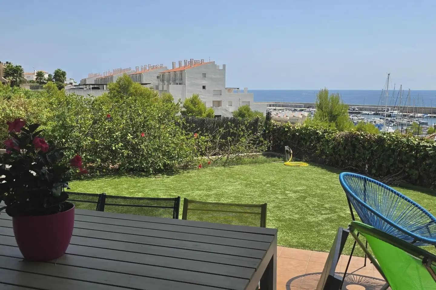 Pareado de 4 habitaciones en L'Ametlla de Mar en venta con garaje - 420.000 € (Ref: 10004850)