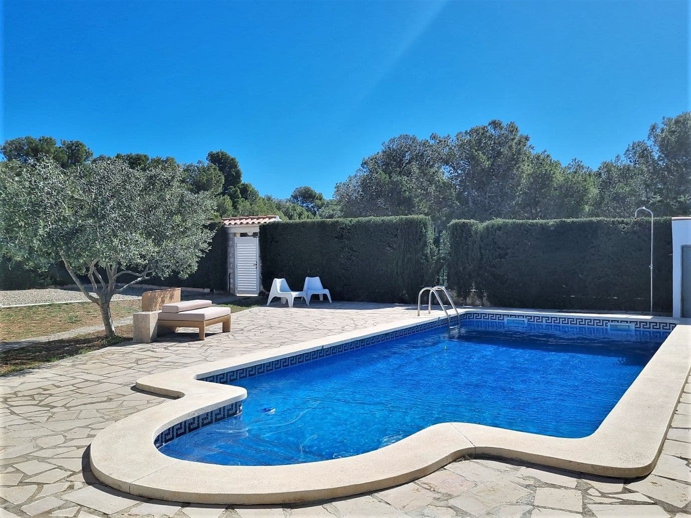 5 soveværelse Villa til salg i Calafat med swimmingpool garage - € 350.000 (Ref: 7506738)