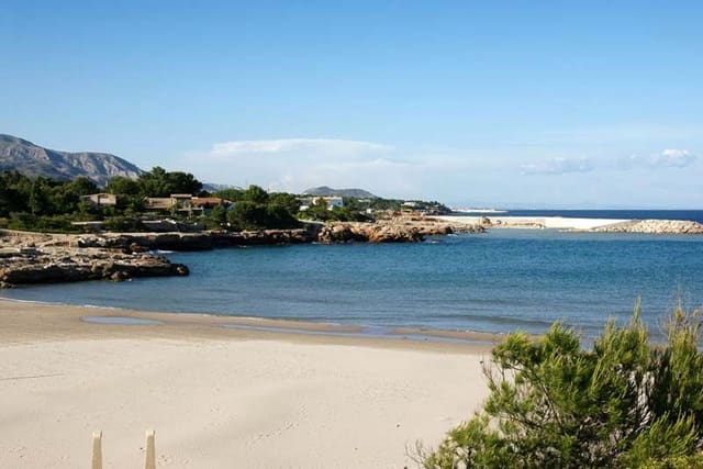 Tomt till salu i L'Ametlla de Mar - 299 000 € (Ref: 8374548)