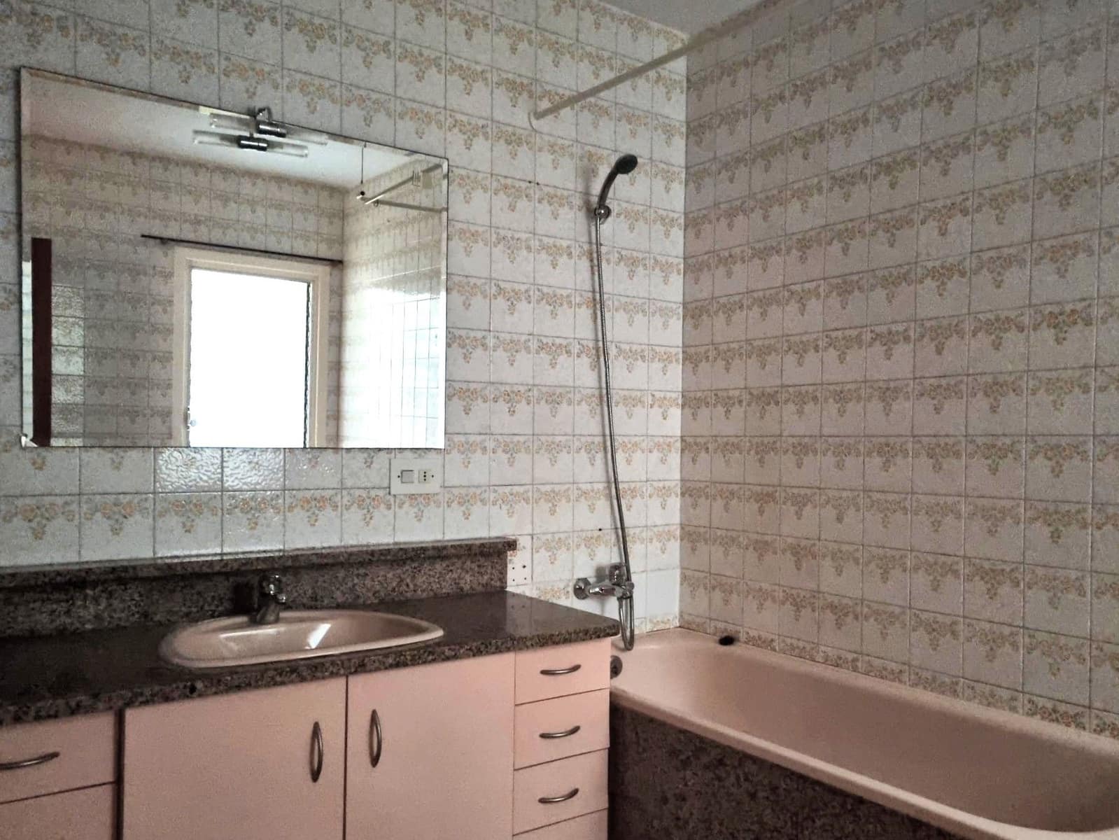 4 soveværelse Lejlighed til salg i L'Ametlla de Mar - € 189.000 (Ref: 8835376)