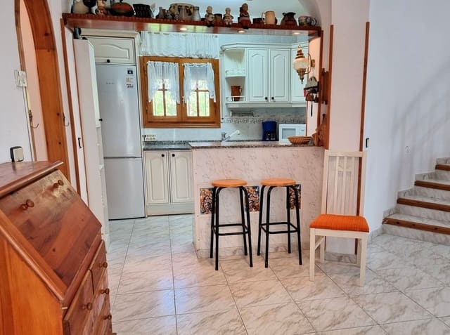 5 sypialnia Willa na sprzedaż w L'Ametlla de Mar z basenem garażem - 389 000 € (Ref: 9106940)