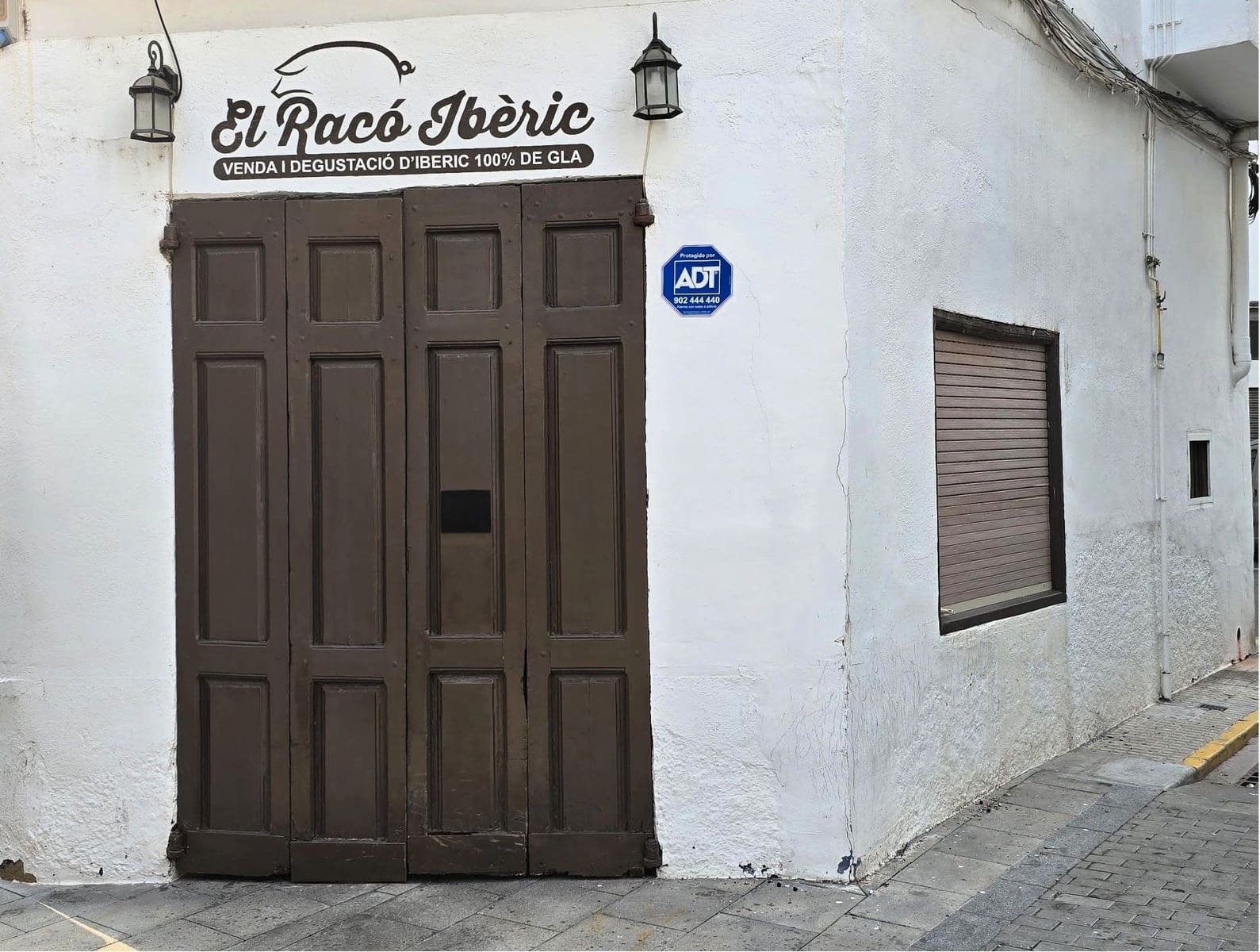 Commercial for sale in L'Ametlla de Mar - € 168,000 (Ref: 9319997)