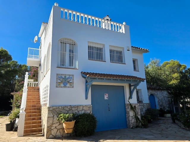 5 soverom Villa til salgs i L'Ametlla de Mar med svømmebasseng garasje - € 1 195 000 (Ref: 9391145)