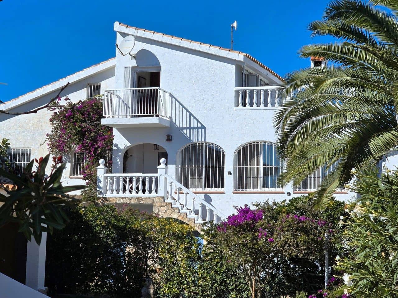 5 soverom Villa til salgs i L'Ametlla de Mar med svømmebasseng garasje - € 1 195 000 (Ref: 9391145)