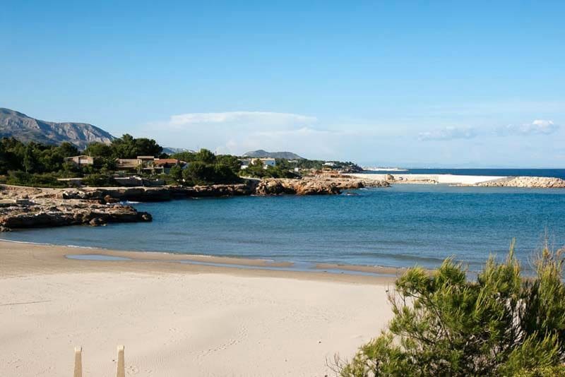 Chalet de 3 habitaciones en L'Ametlla de Mar en venta con piscina garaje - 425.000 € (Ref: 9464852)