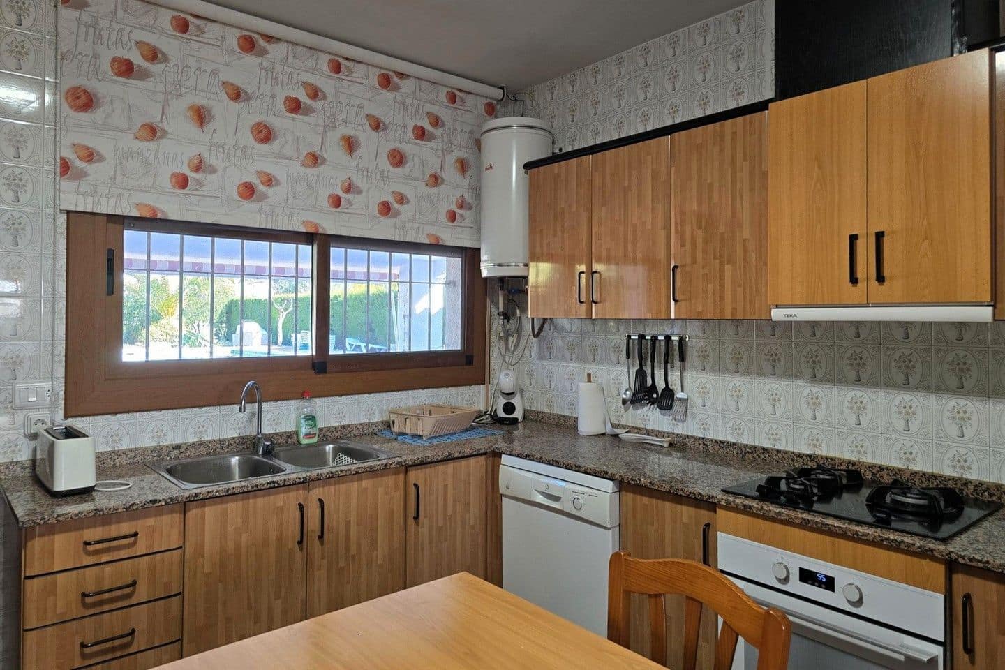 Chalet de 3 habitaciones en L'Ametlla de Mar en venta con piscina garaje - 425.000 € (Ref: 9464852)