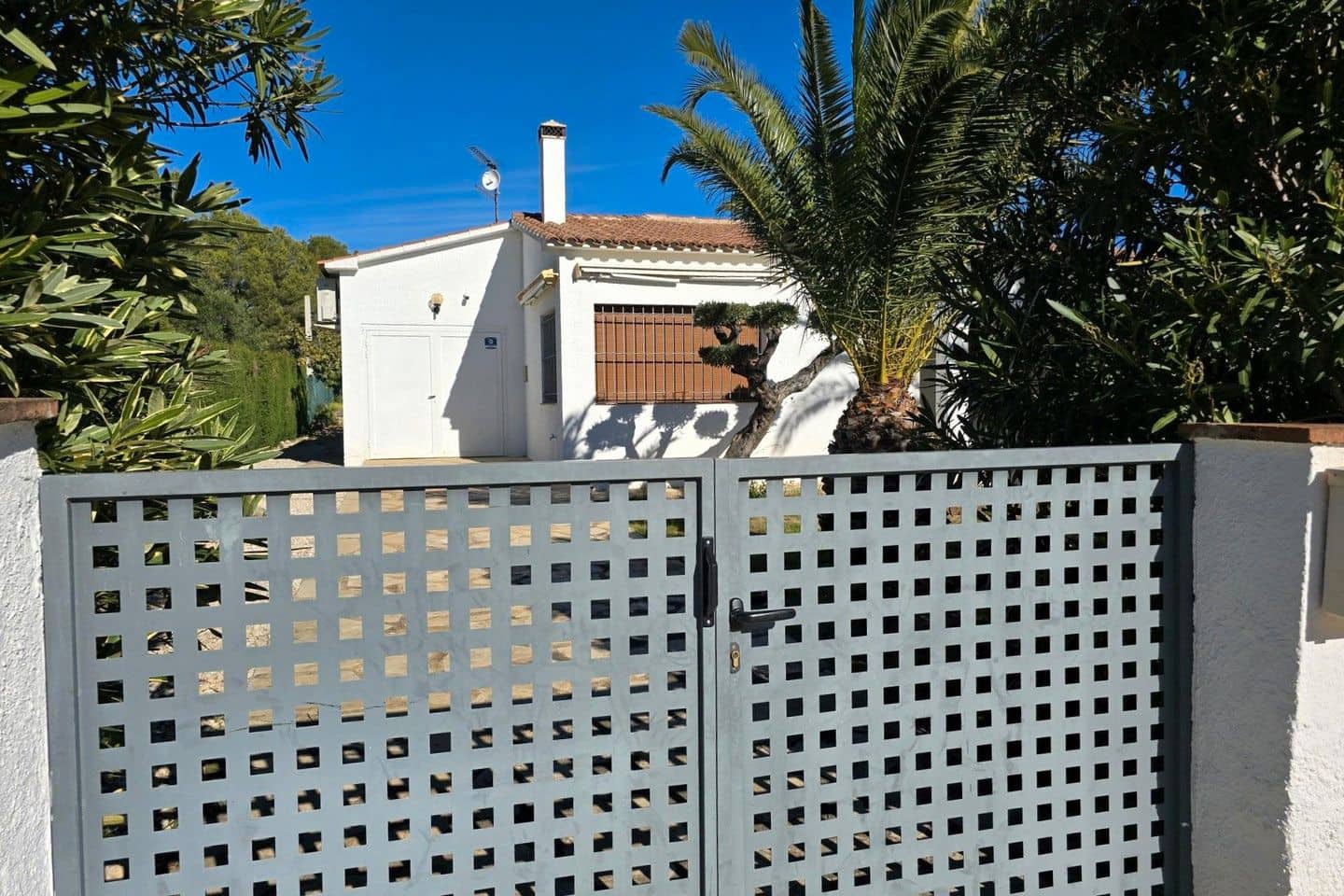 Chalet de 3 habitaciones en L'Ametlla de Mar en venta con piscina garaje - 425.000 € (Ref: 9464852)