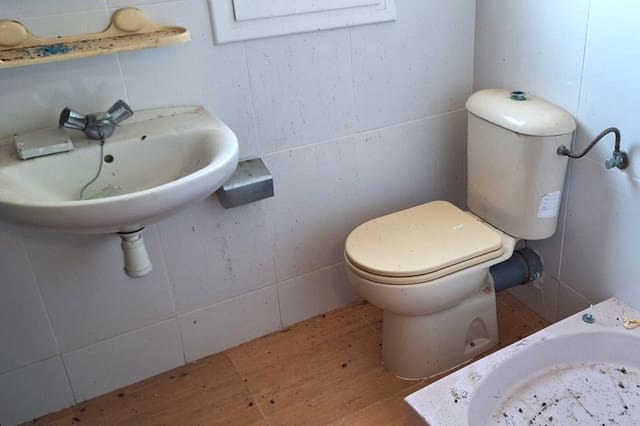 Maalaistalo myytävänä paikassa L'Ametlla de Mar - 139 000 € (Ref: 9723486)