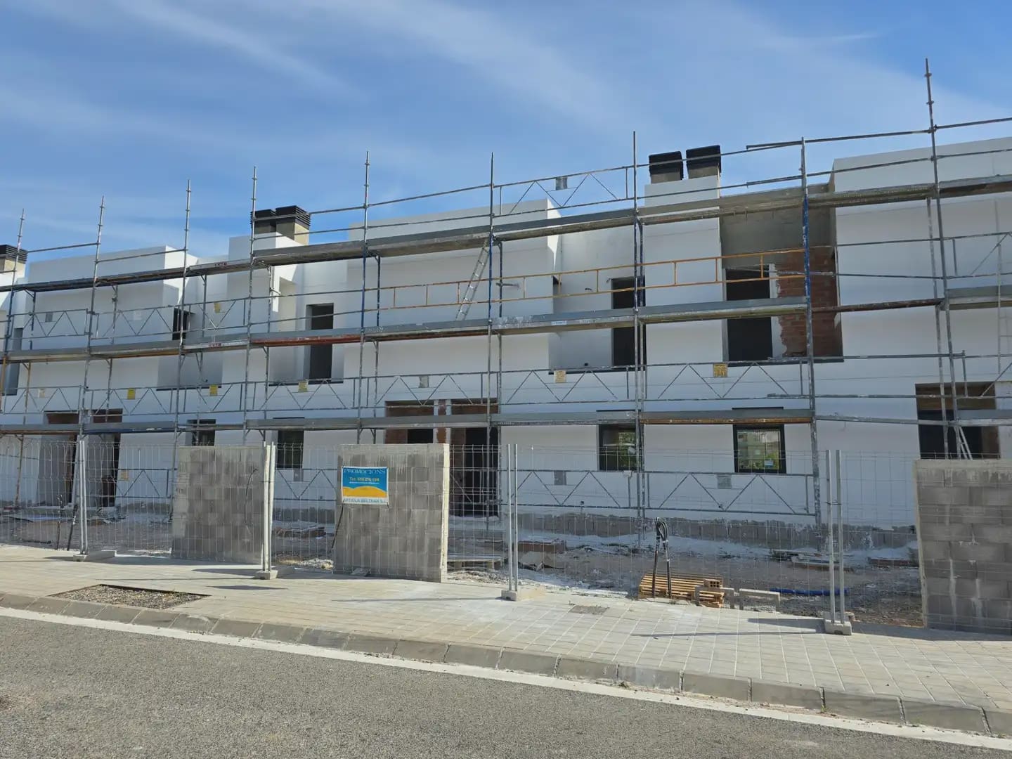 3 makuuhuone Rivitalo myytävänä paikassa L'Ametlla de Mar mukana uima-altaan 
autotalli - 385 000 € (Ref: 9783429)