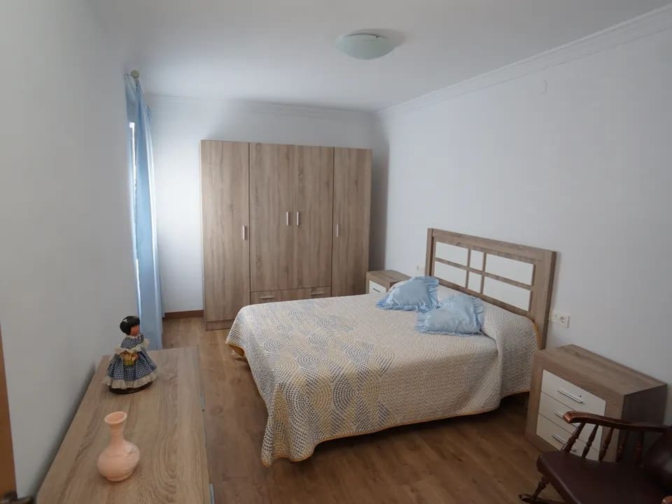 4 soveværelse Lejlighed til salg i Orgiva - € 150.000 (Ref: 8640063)