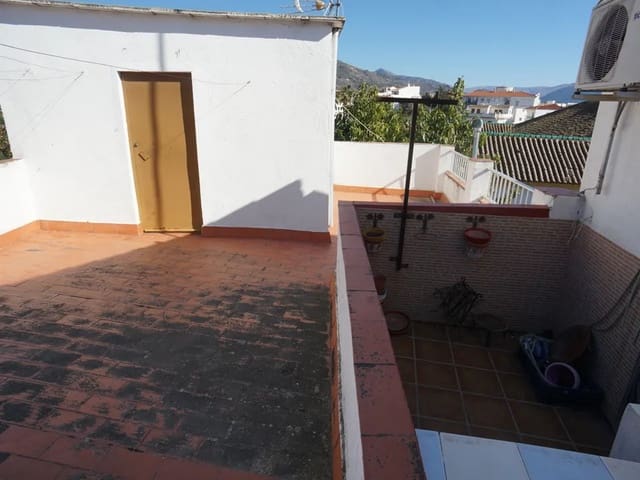 4 soveværelse Byhus til salg i Orgiva - € 97.000 (Ref: 9193033)