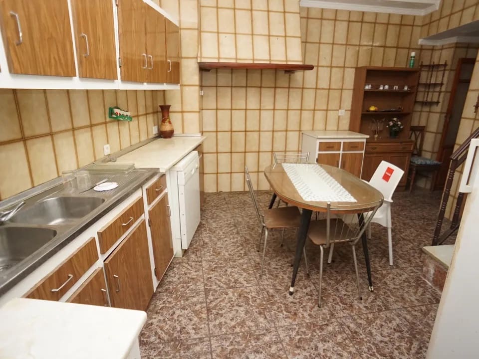 4 soveværelse Byhus til salg i Orgiva - € 97.000 (Ref: 9193033)