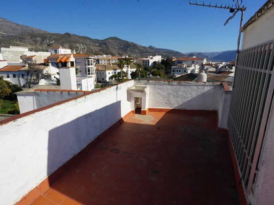 4 soveværelse Byhus til salg i Orgiva - € 140.000 (Ref: 9193052)