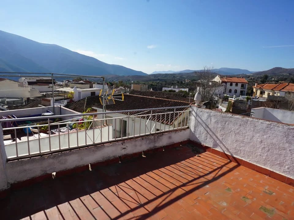 4 soveværelse Byhus til salg i Orgiva - € 140.000 (Ref: 9193052)