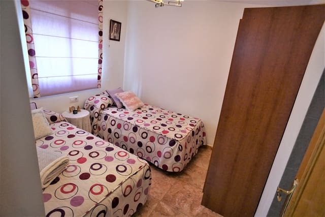 4 soveværelse Byhus til salg i Orgiva - € 140.000 (Ref: 9193052)