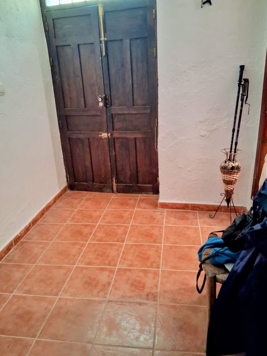 3 soverom Hus til salgs i Yator - € 50 000 (Ref: 9324811)