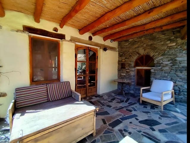 4 bedroom Finca/Country House for sale in Orgiva - € 199,000 (Ref: 9618547)