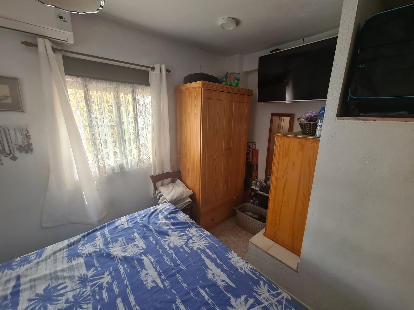 2 bedroom Townhouse for sale in Orgiva - € 97,000 (Ref: 9826835)
